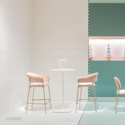 Jazz Stool with Armrests : Procomobel