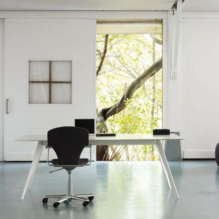 Oficina con Mesa Rectangular Pata Metálica Aise