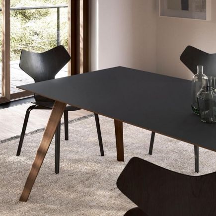 Rectangular Table with Wooden Legs 'Aise' | Procomobel