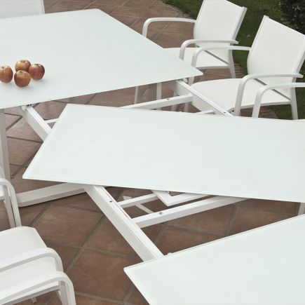 Mesa desplegada con Sillas Comedor Exterior Crisantemo color blanco