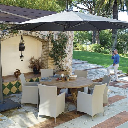 Round Outdoor Dining Table Drácena | Procomobel