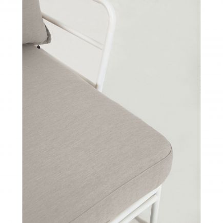 Detalle asiento Sillón de Acero Lacado Mareluz color blanco
