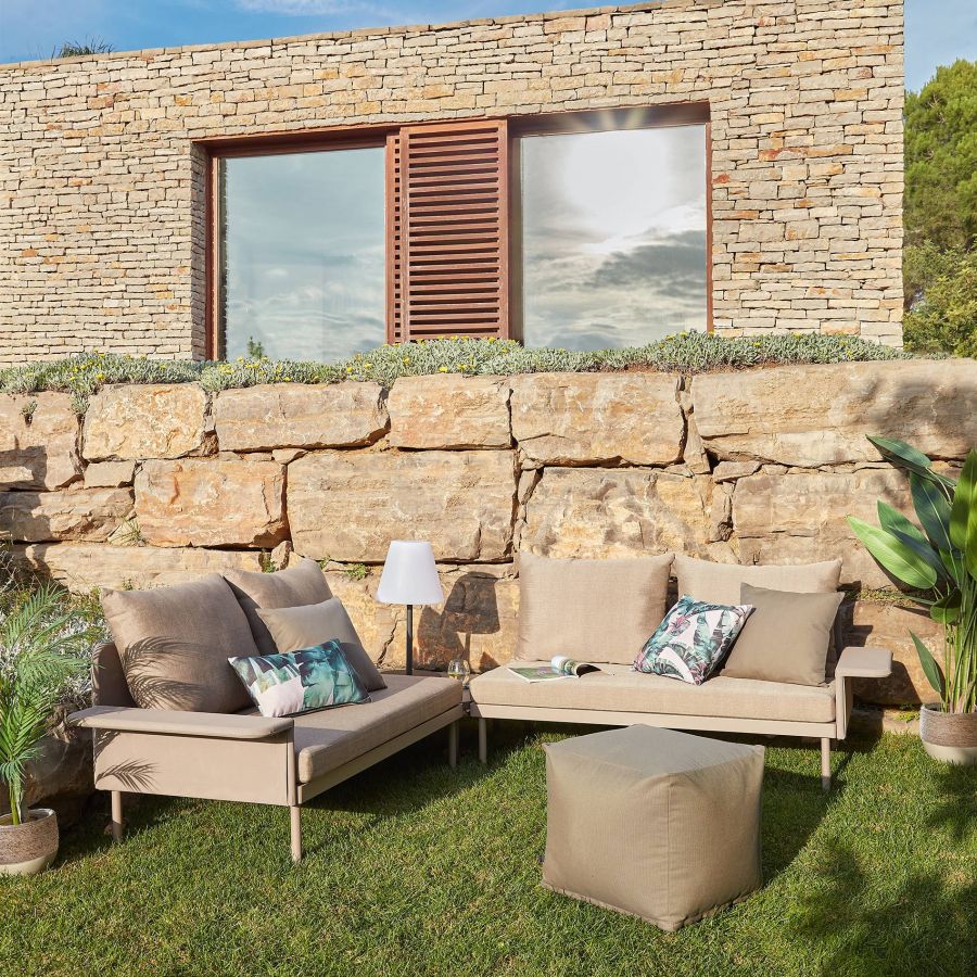 Amaray Portable Outdoor Table Lamp 'Amaray'