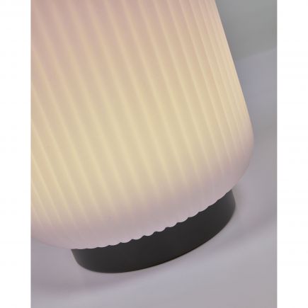 Imagen de Detalle base Lámpara de mesa Led acabado negro Verona