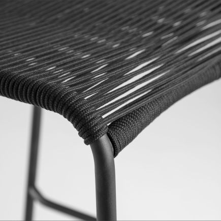 Detalle asiento Taburete Alto Exterior de Cuerda Lambton negro