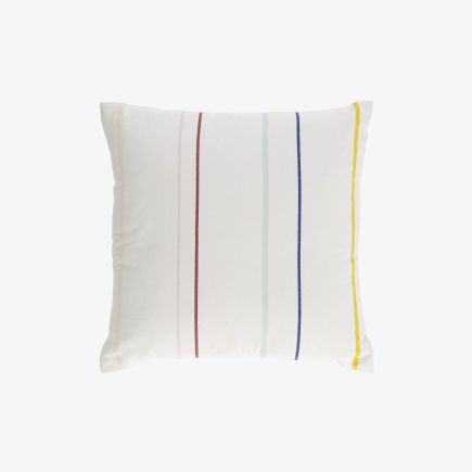 Nahilin' Striped Cushion Cover | Procomobel