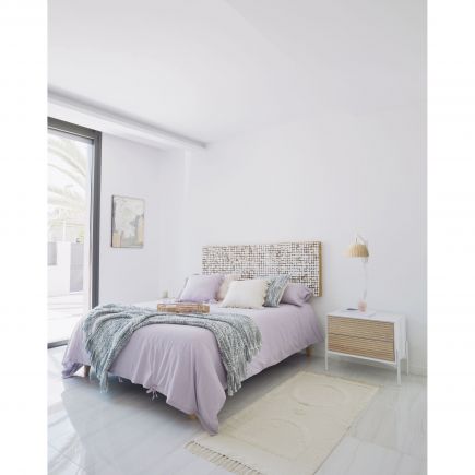 White Metal and Rattan Wall Lamp Damila : Procomobel