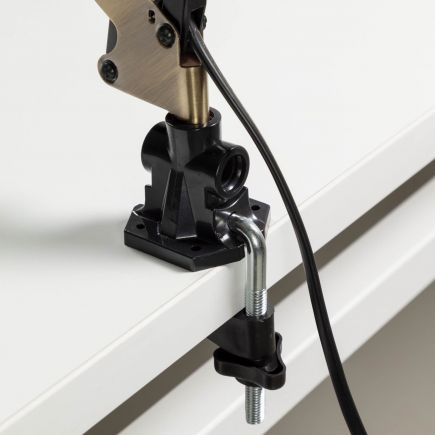 Lámpara de Mesa de Acero Kristine