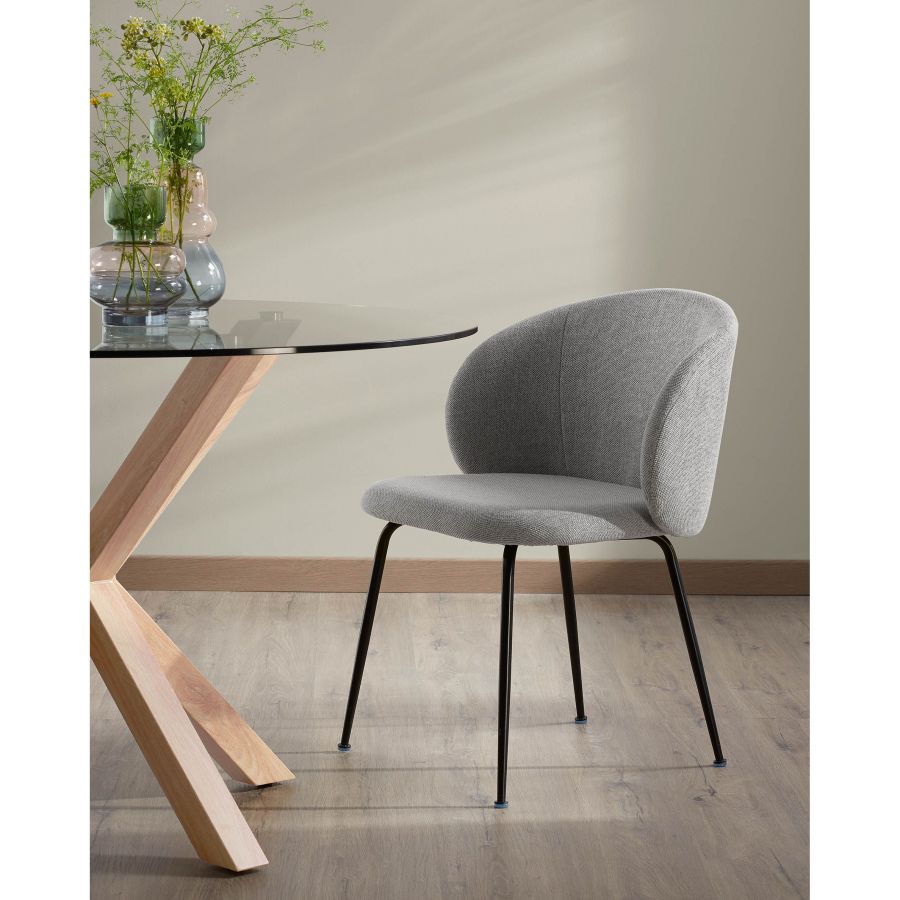 Upholstered chair and steel legs 'Minna'
