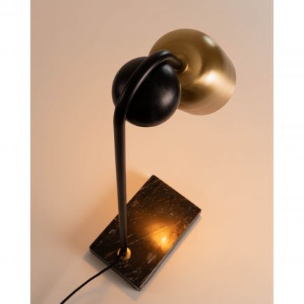 Imagen de Detalle Lámpara de mesa de metal y mármol Natsumi