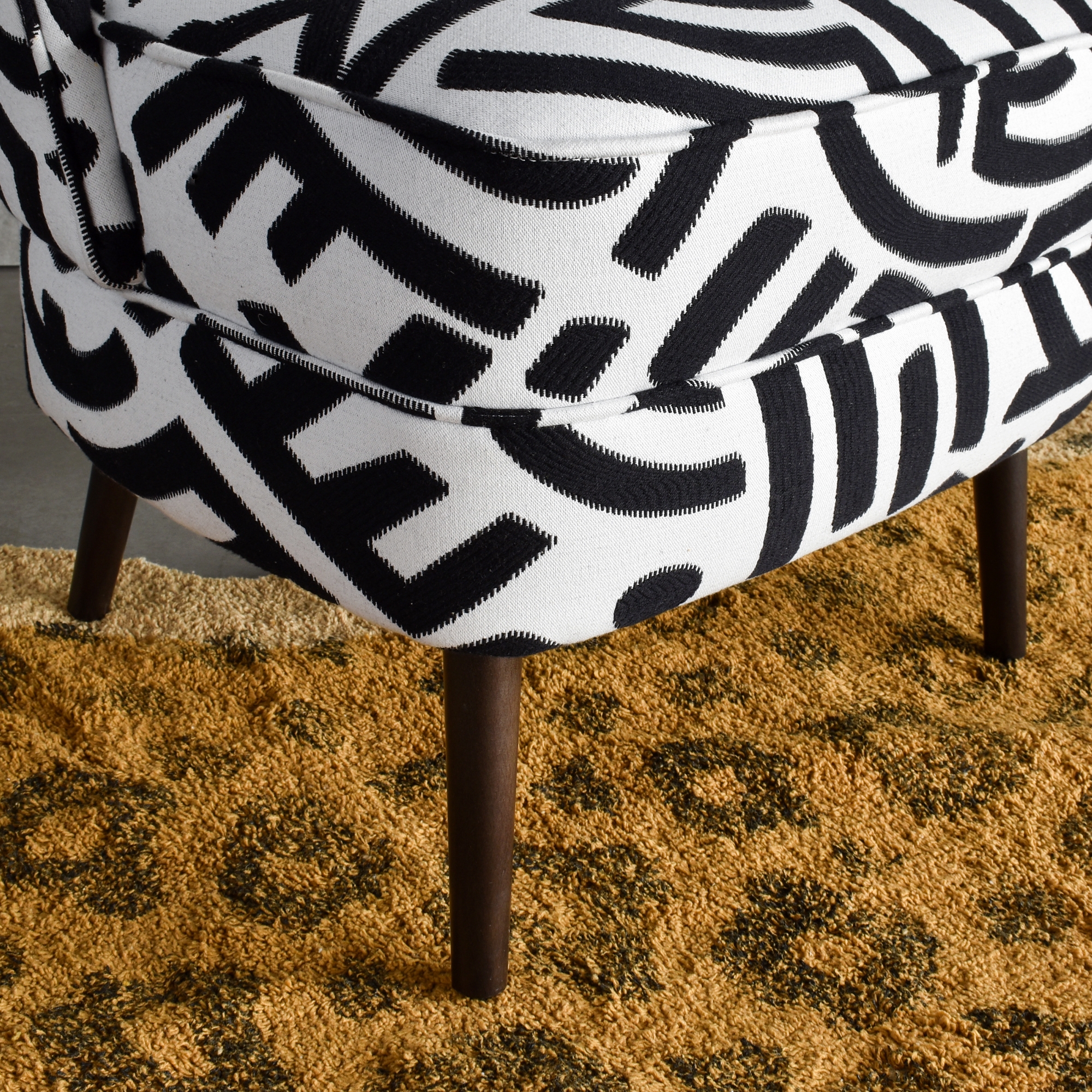 Black and White Upholstered Armchair 'Hallstatt'