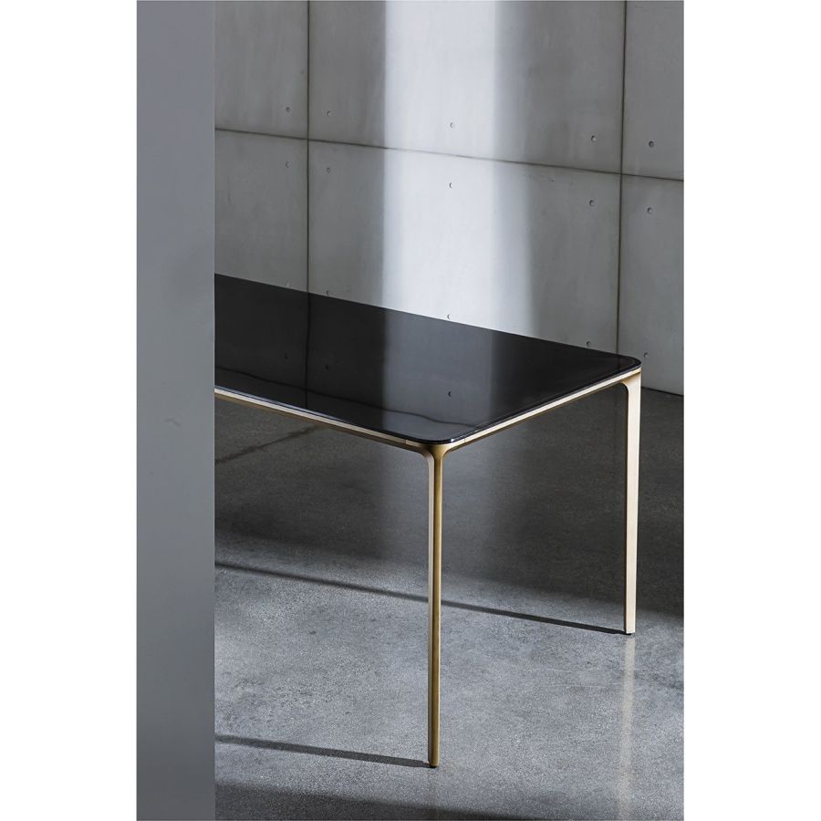 Slim' rectangular glass table
