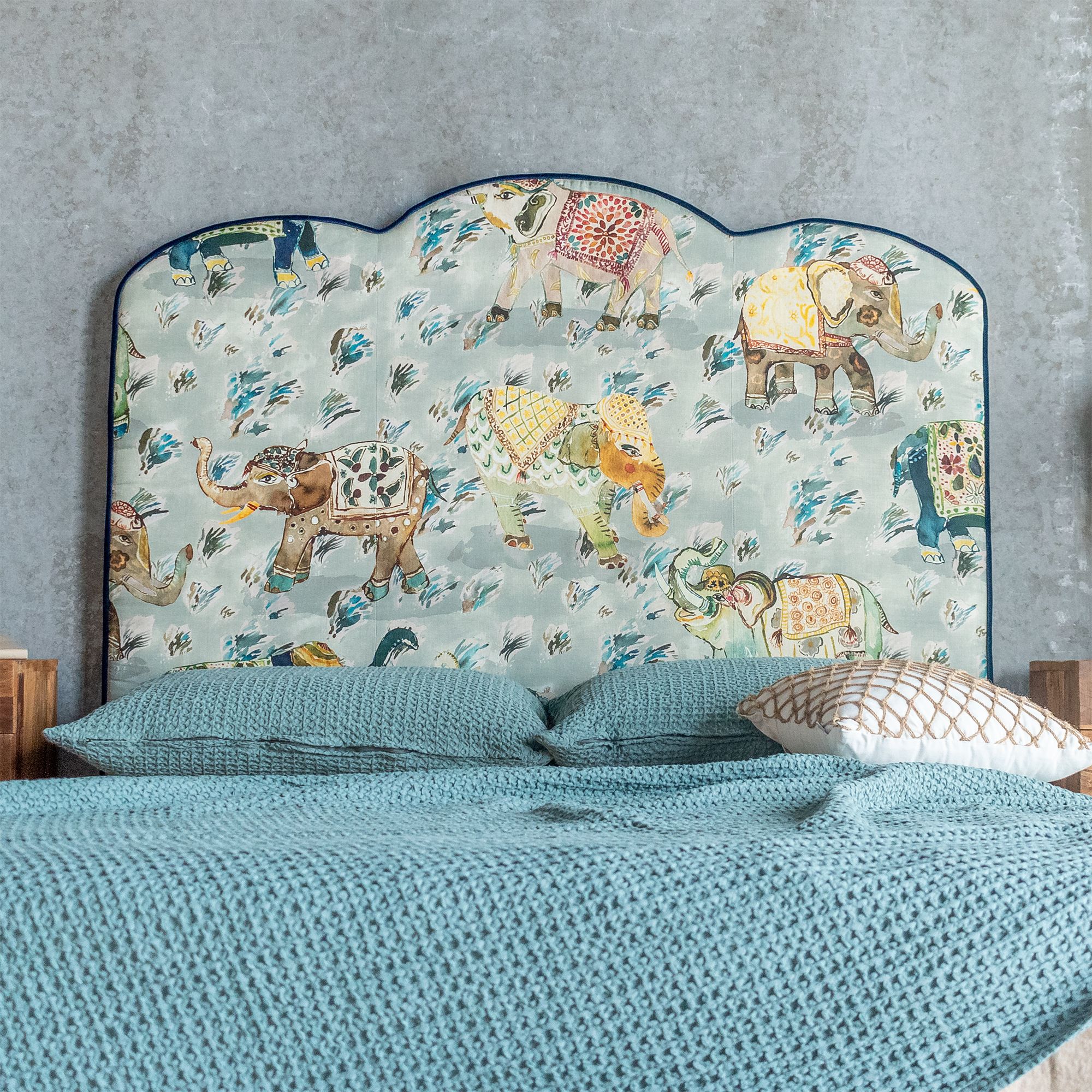Marriage Elephant Headboard 'Podgorica'