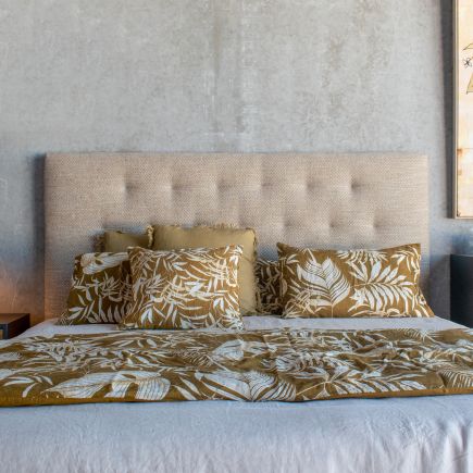 Upholstered Capitoné Headboard 'Minsk' | Procomobel