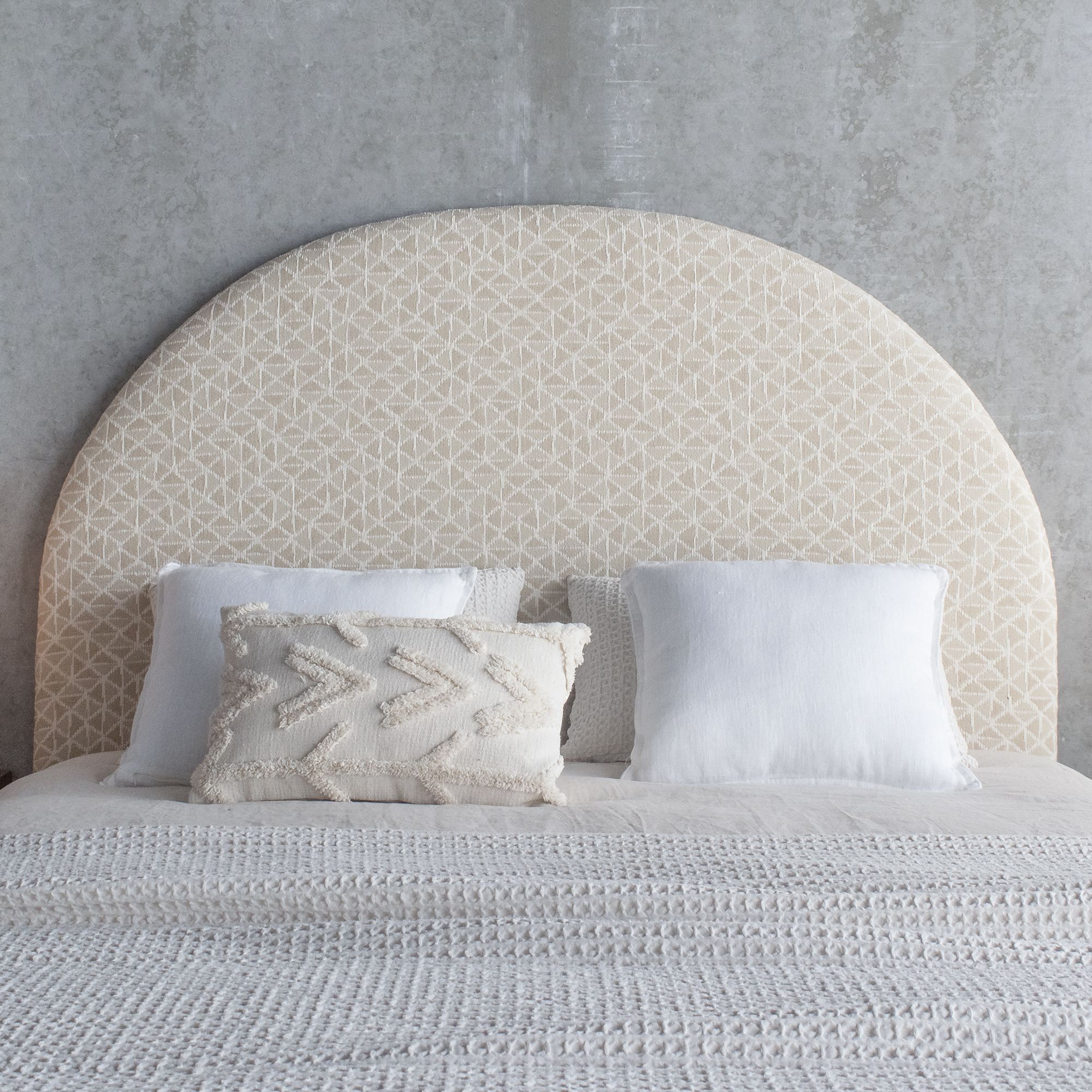 Curved Upholstered Headboard 'Ljubljana'