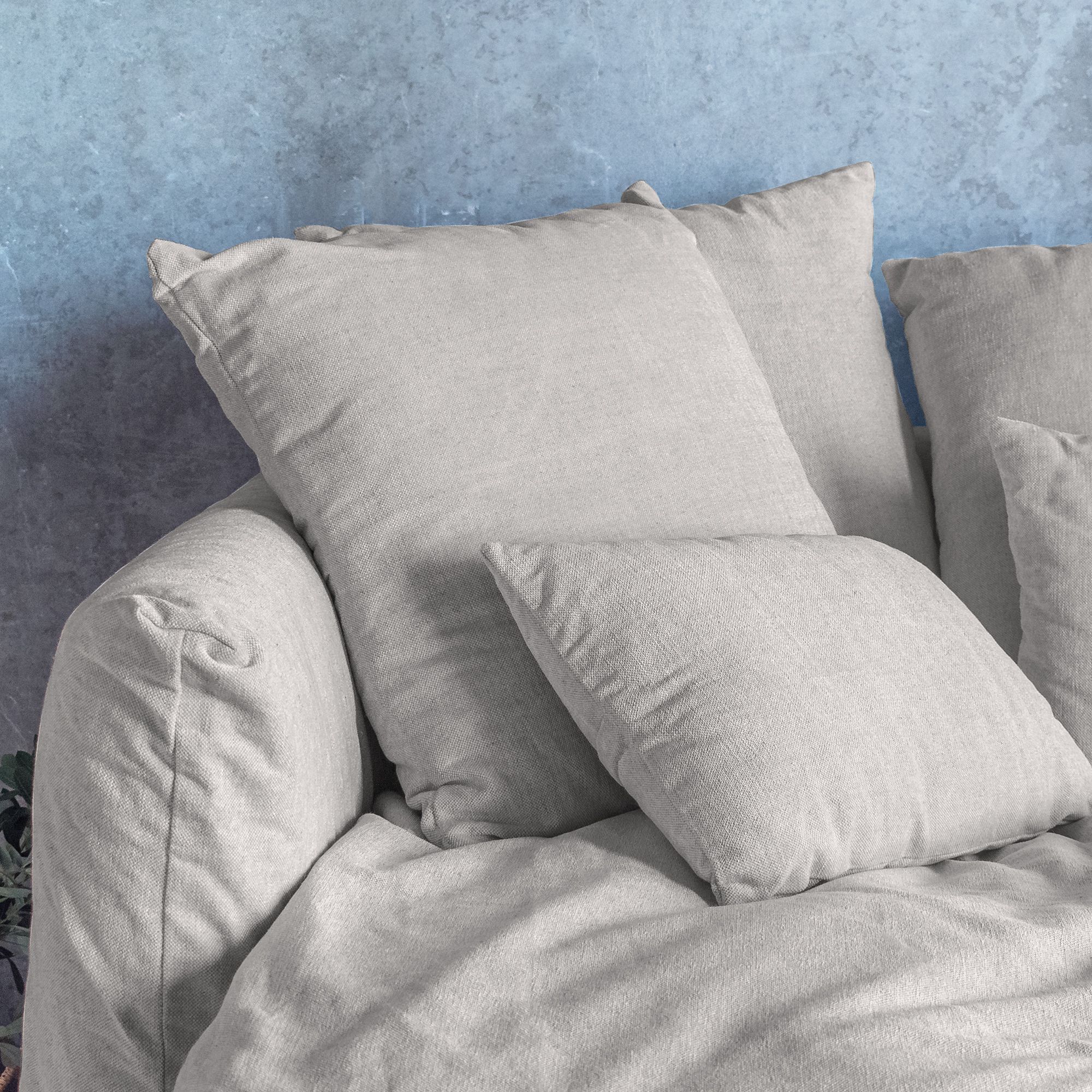 Beige Upholstered Sofa 'Amazonas'