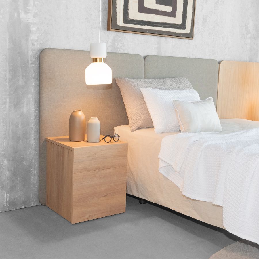 Ervig' Bedside Table