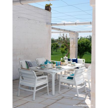 Foto en Ambiente Terraza de Mesa Comedor Extensible Exterior Alloro Blanco