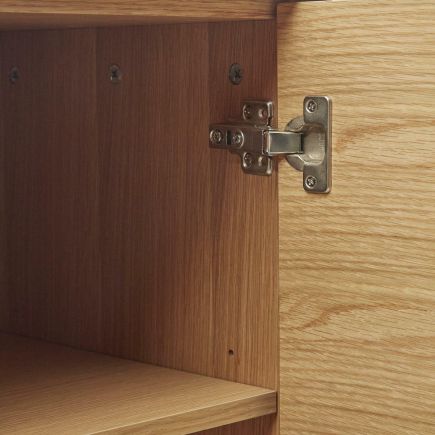Imagen de Detalle Aparador Alto 4 Puertas ‘Vedrana’ Roble