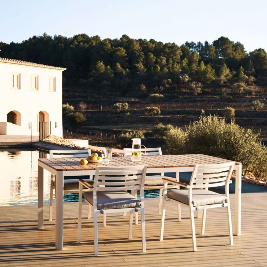 Teak and Aluminum Outdoor Table 160 cm 'Bona'