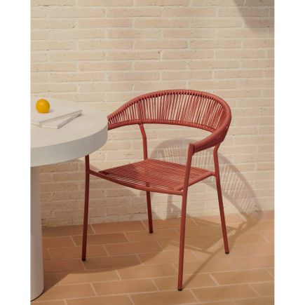Foto en Ambiente Silla Exterior Cuerda y Acero Futadera Terracota