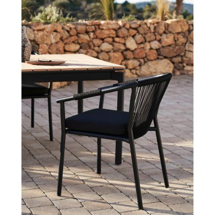 Foto en Ambiente Terraza Silla Exterior Apilable Xelida Negro